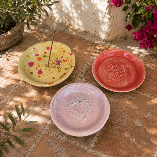 Summer Orchard Ceramic Incense Holder – Sunlit Ritual Dish, Ø8.5 × 1 cm by Red Raven Pottery