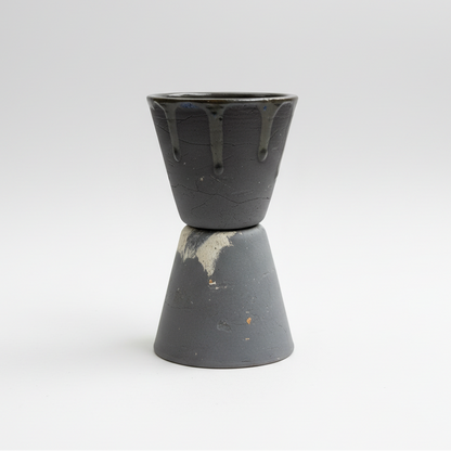 Thermal Mud Ceramic Planter – Elevated Form for Rooted Growth, Ø7×12 cm by Red Raven Pottery
