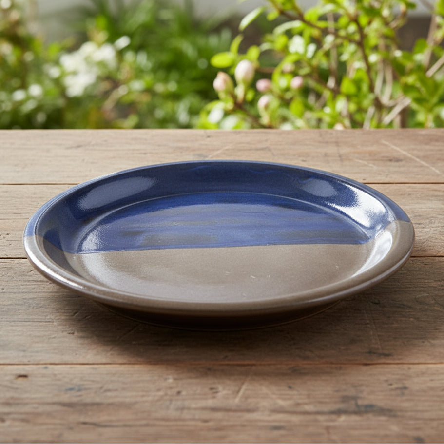 Tidebound Divide Ceramic Plate – Elements Meeting in Quiet RItual, Ø21 cm by Red Raven Pottery