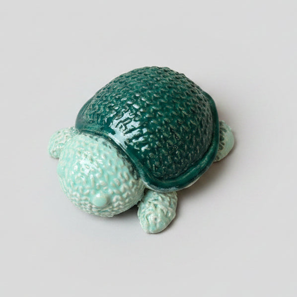 Turtle Knit Ceramic Figurine – Stitched in Clay, 6 × 5 × 2.5 cm by Red Raven Pottery