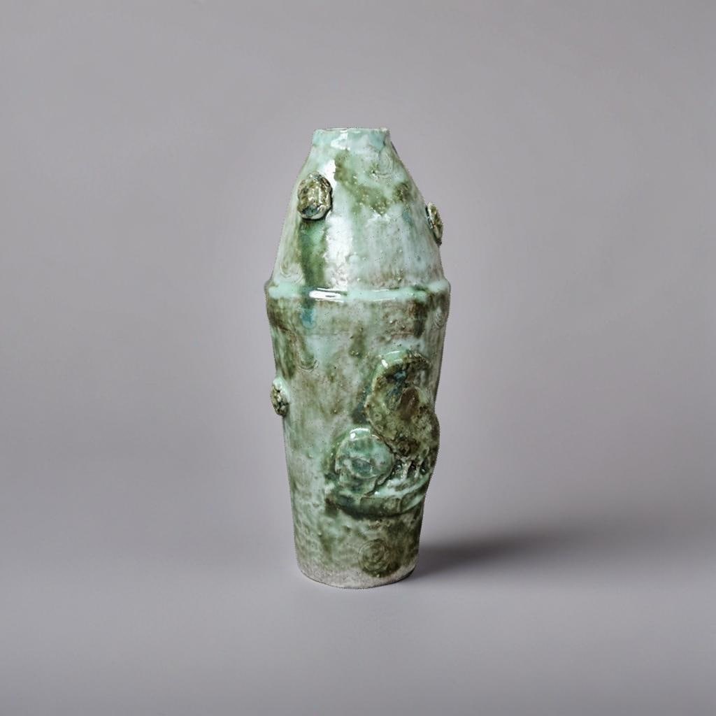 Verdant Perch Ceramic Vase – Embossed Bird in Rustic Green, Ø9×20.5 cm by Red Raven Pottery