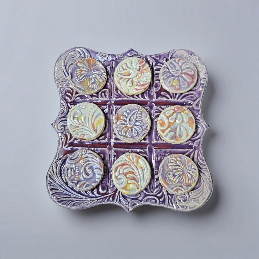 Victorian Bloom Pocket Tic Tac Toe – Artisan Travel Companion, 11×11 cm by Red Raven Pottery