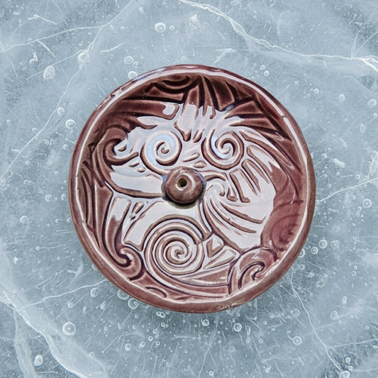 Violet Wave Ceramic Incense Holder – Tide-Quiet Ritual Vessel, Ø8 cm by Red Raven Pottery