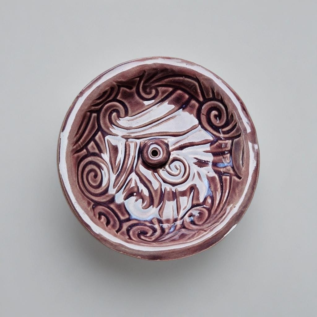 Violet Wave Ceramic Incense Holder – Tide-Quiet Ritual Vessel, Ø8 cm by Red Raven Pottery