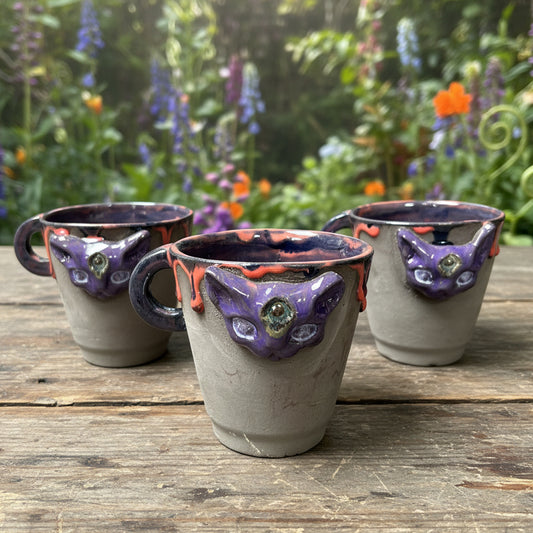 Wicca Cat Ceramic Mug – Familiar Spirit Vessel, Ø8.5×8.5 cm by Red Raven Pottery
