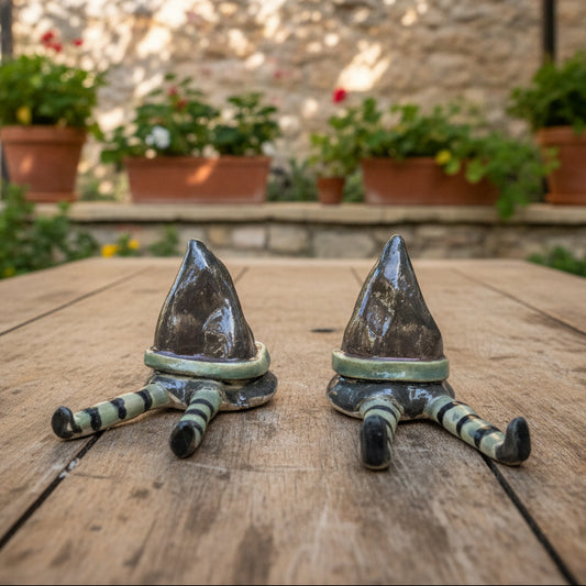 Witch Beneath the Hat Ceramic Figurine – Shelfside Sorcery, 10 × 5 × 6 cm / 9 × 5 × 5.5 cm by Red Raven Pottery
