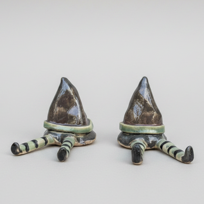 Witch Beneath the Hat Ceramic Figurine – Shelfside Sorcery, 10 × 5 × 6 cm / 9 × 5 × 5.5 cm by Red Raven Pottery