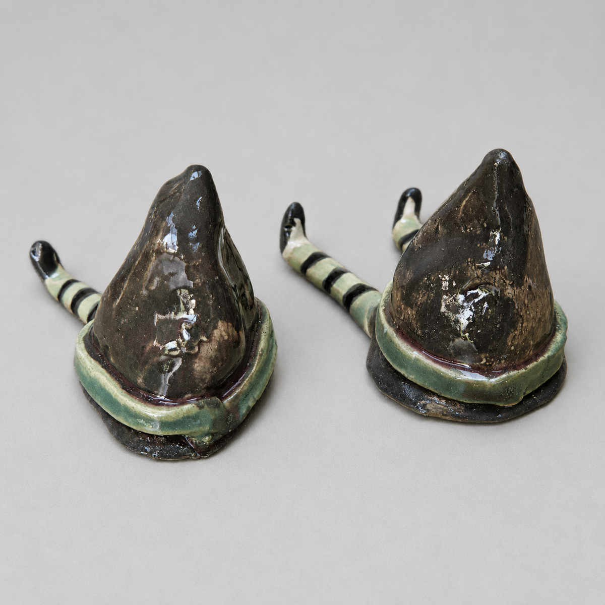 Witch Beneath the Hat Ceramic Figurine – Shelfside Sorcery, 10 × 5 × 6 cm / 9 × 5 × 5.5 cm by Red Raven Pottery
